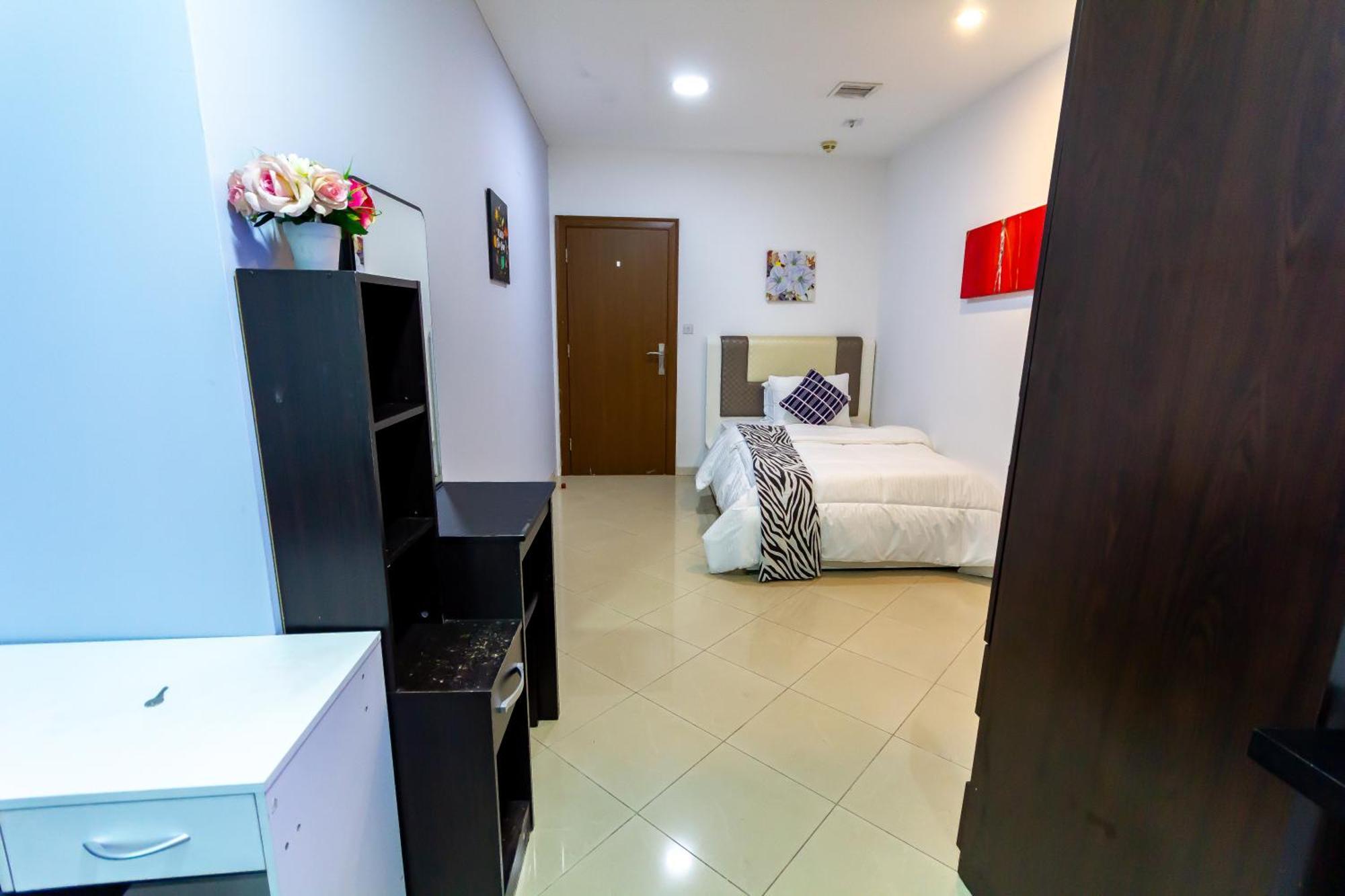 Big Rooms For ' Girls ' Only At Dubai, Marina Eksteriør billede