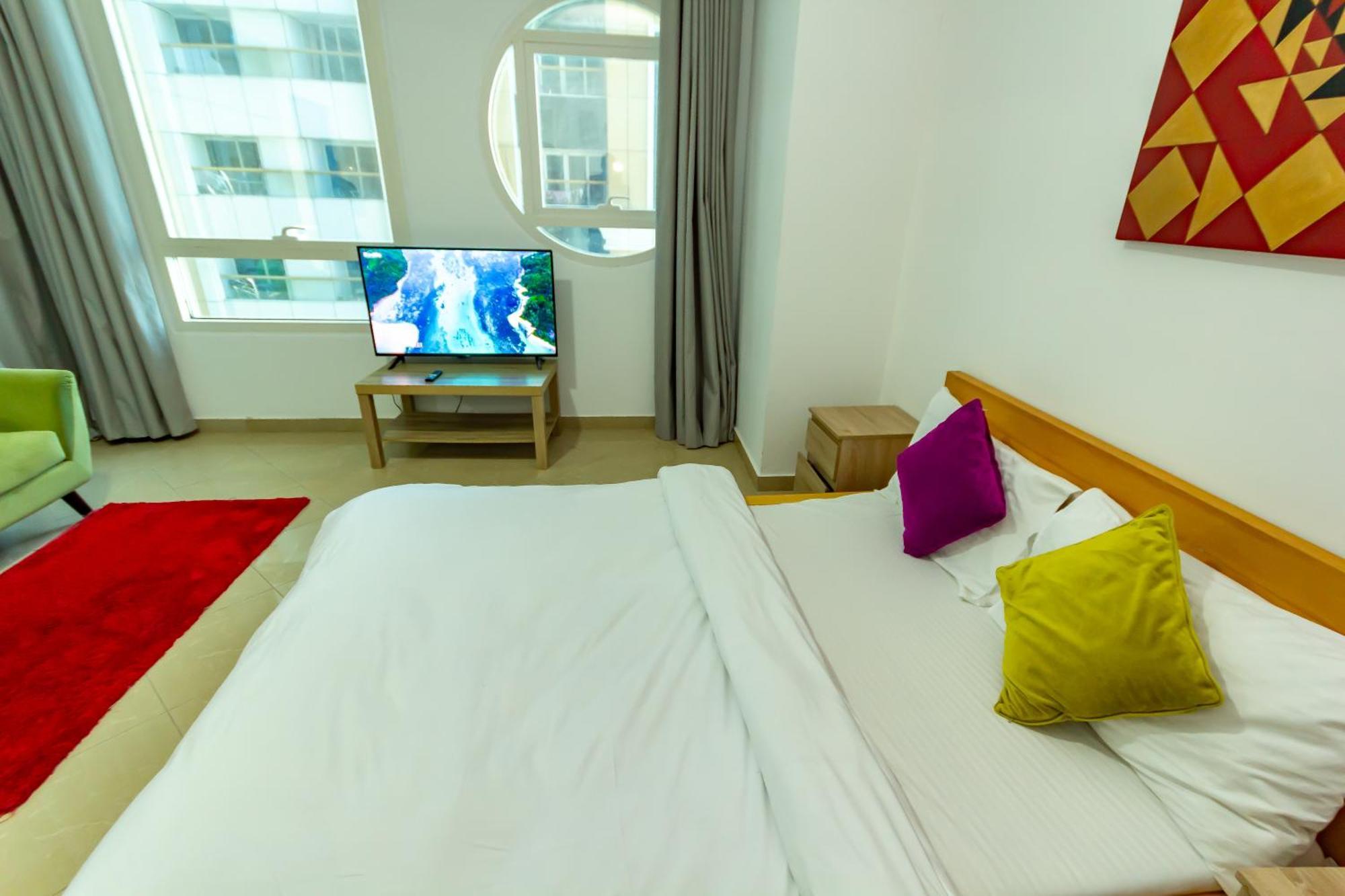 Big Rooms For ' Girls ' Only At Dubai, Marina Eksteriør billede