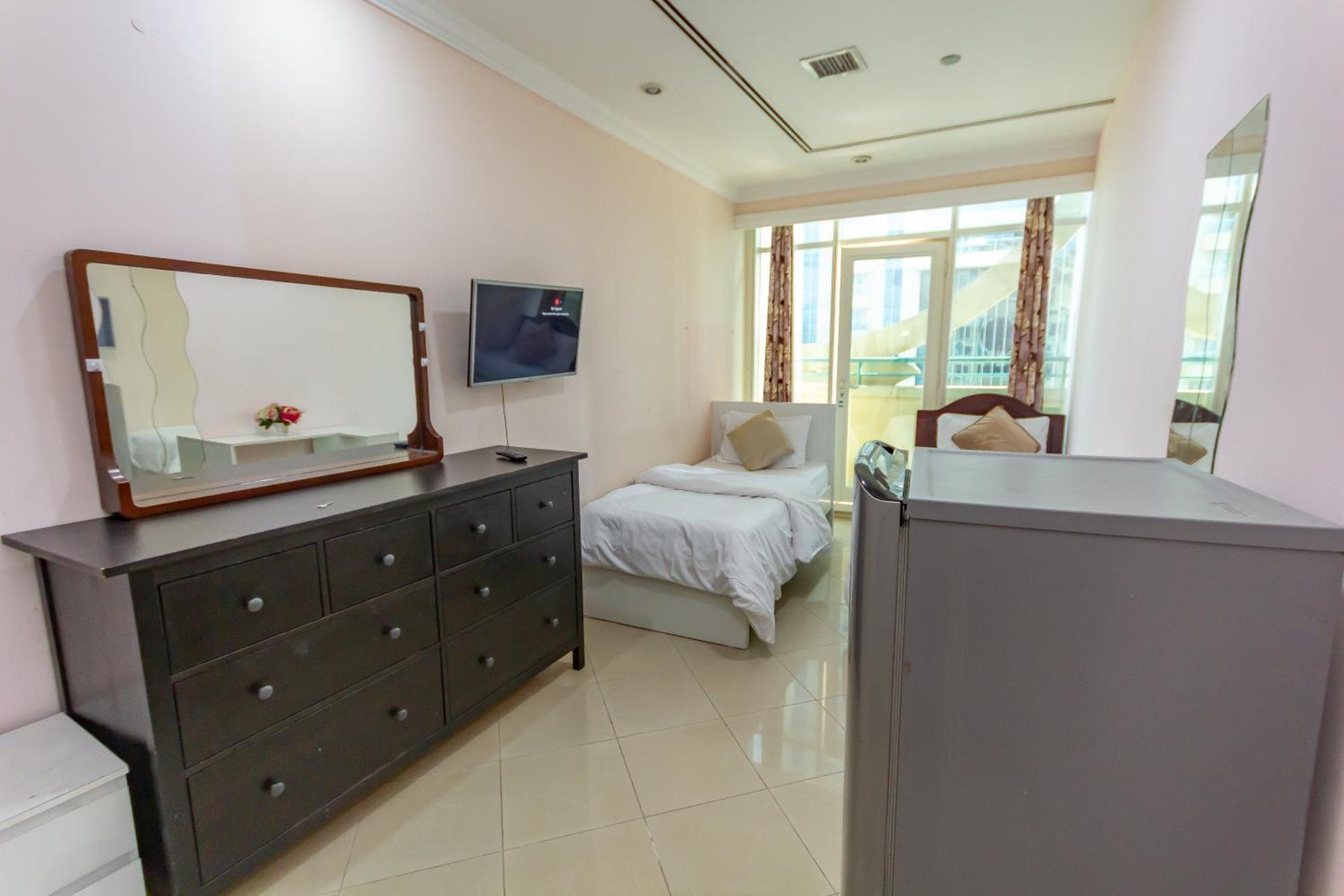 Big Rooms For ' Girls ' Only At Dubai, Marina Eksteriør billede