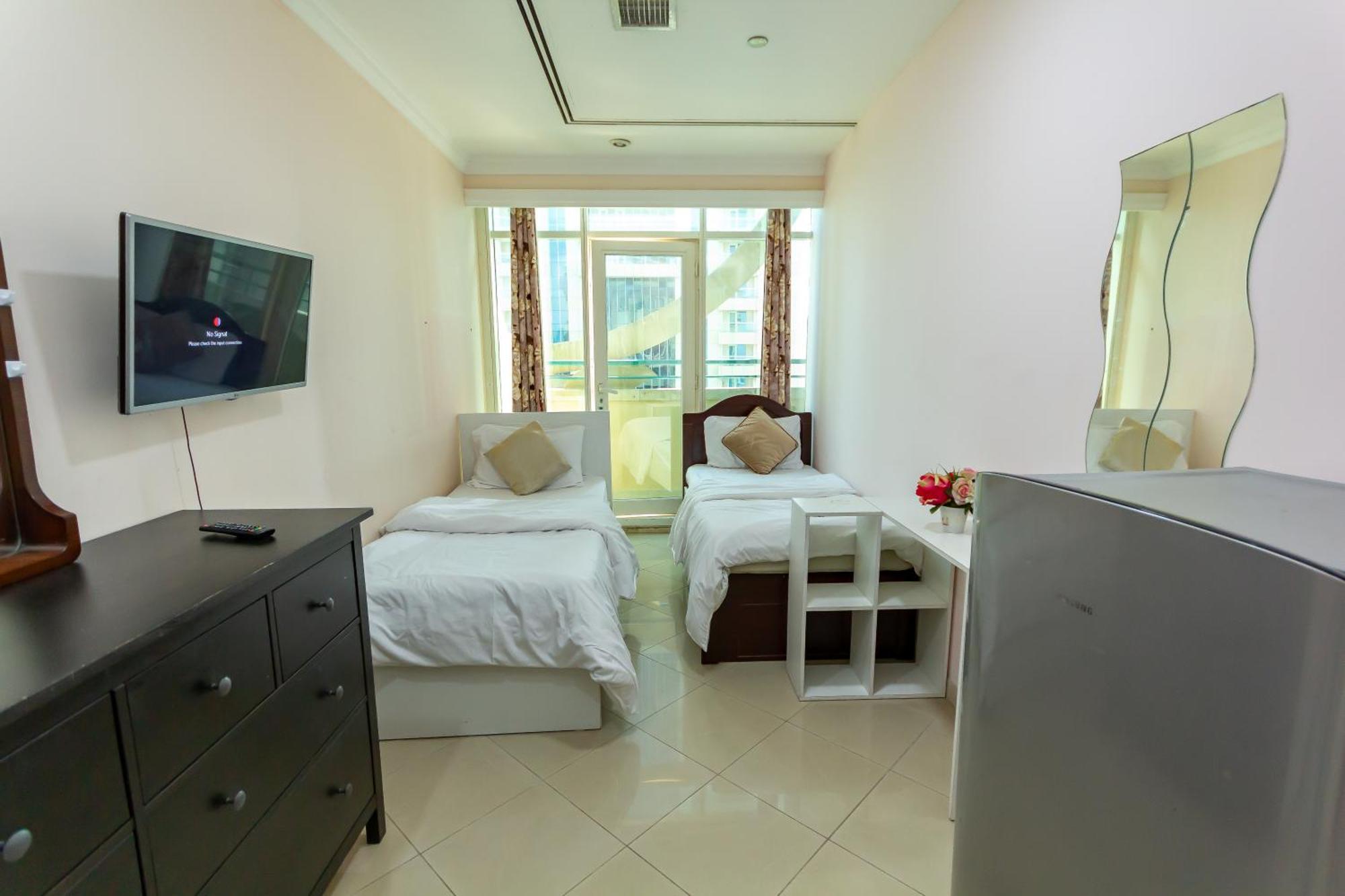 Big Rooms For ' Girls ' Only At Dubai, Marina Eksteriør billede