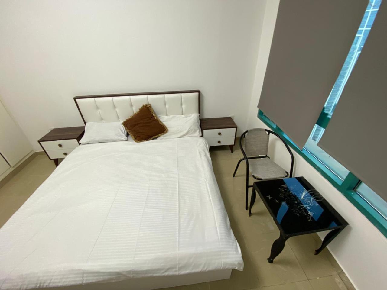 Big Rooms For ' Girls ' Only At Dubai, Marina Eksteriør billede