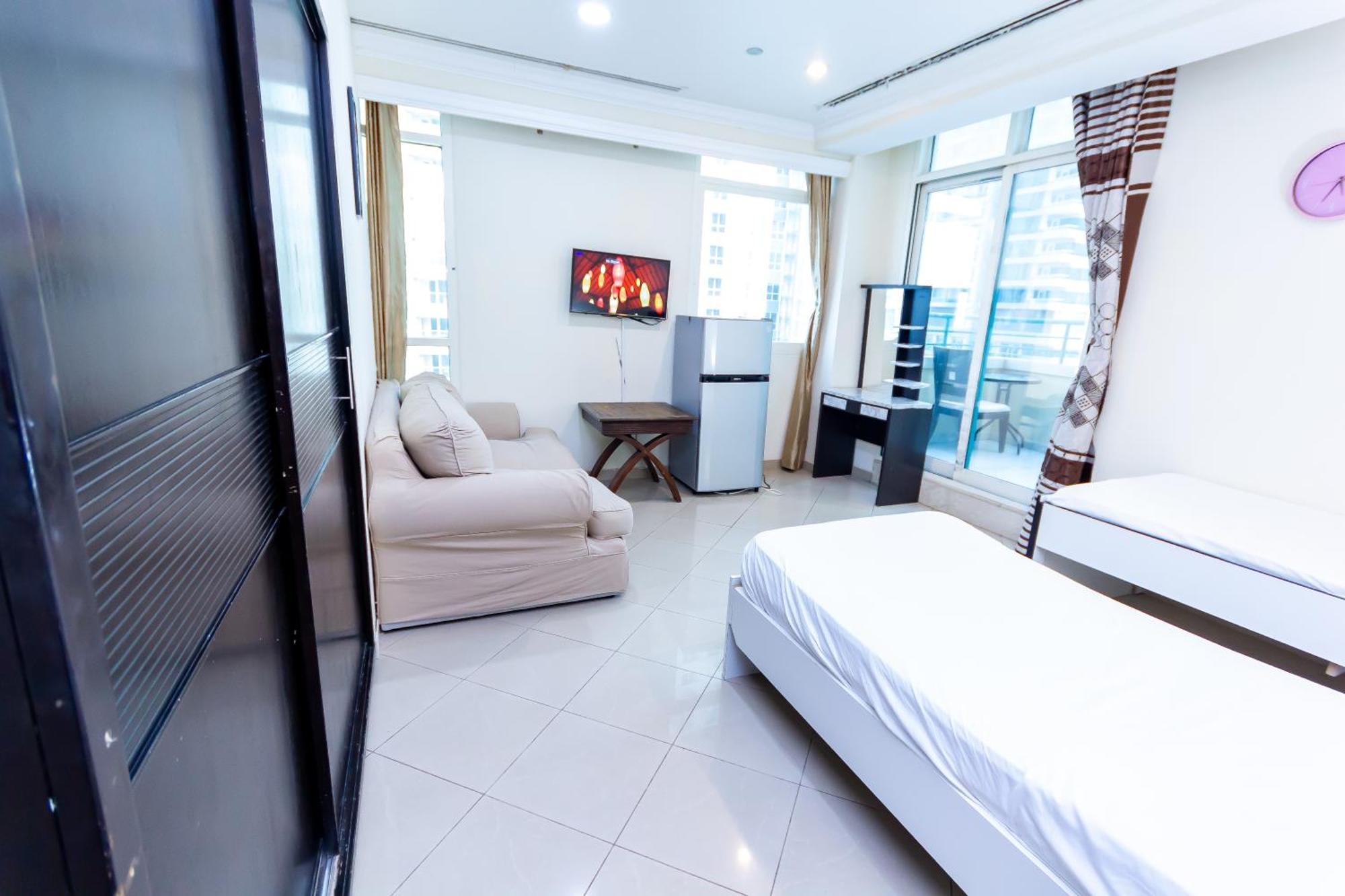 Big Rooms For ' Girls ' Only At Dubai, Marina Eksteriør billede