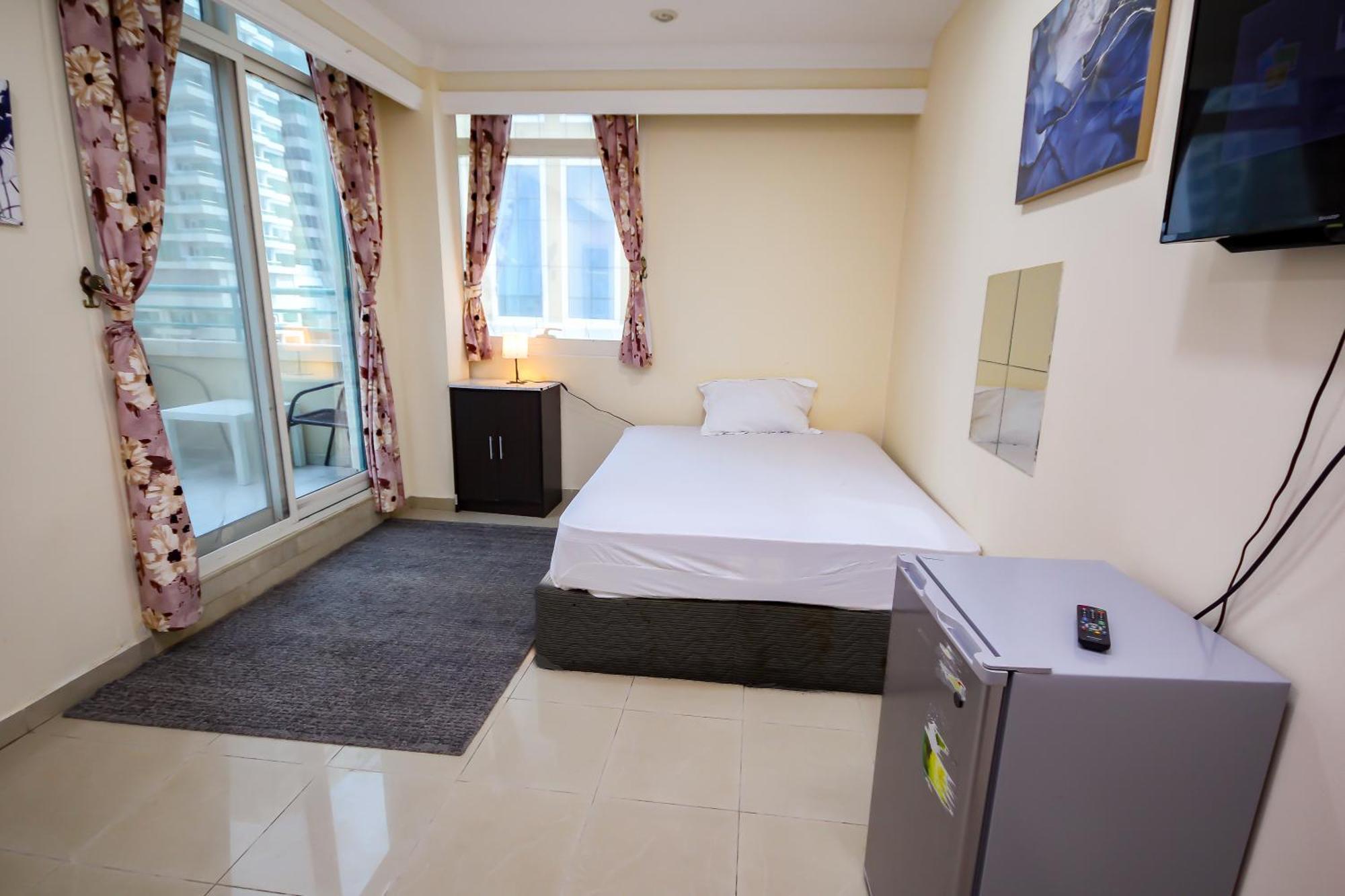 Big Rooms For ' Girls ' Only At Dubai, Marina Eksteriør billede